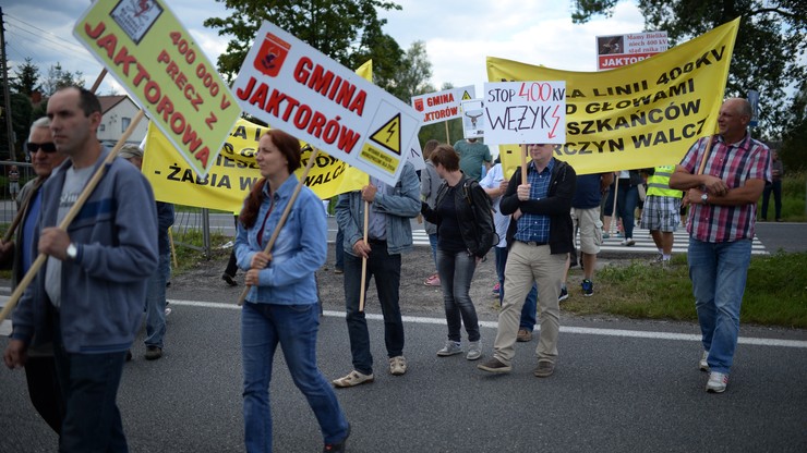 Trasa katowicka już przejezdna. Mieszkańcy protestowali przeciw linii energetycznej