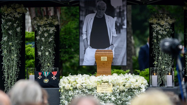 Pogrzeb Janusza Głowackiego. "Szukajmy go zawsze, by nic, co nam zostawił, nie zginęło"