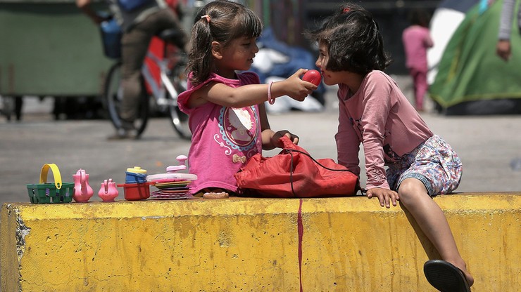 UNICEF: mali imigranci podróżujący bez opieki są narażeni na handel ludźmi