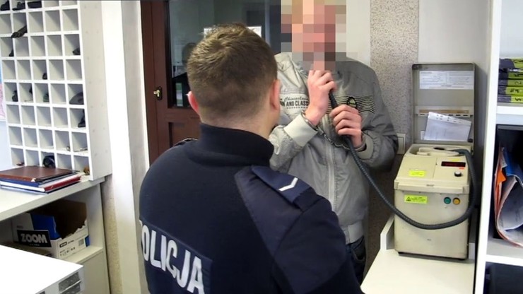 Nie miał prawa jazdy, ale prowadził mając niemal 3 promile alkoholu we krwi. Po raz kolejny