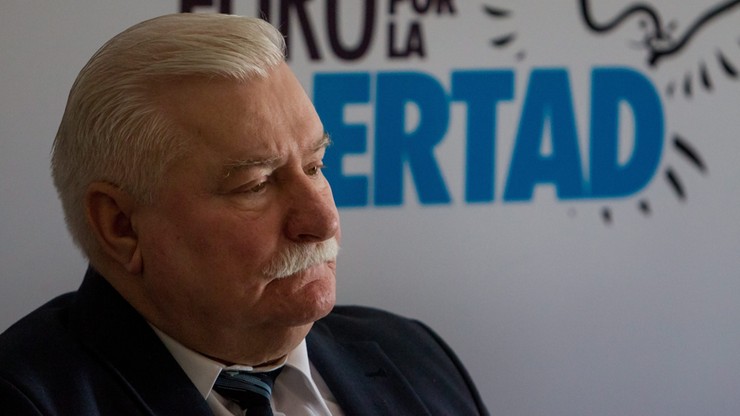 Kolejny wpis Wałęsy: pisali za mnie donosy i brali pieniądze