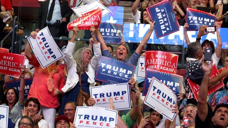 Trump szukał głosów wśród Afroamerykanów, a na widowni biali wyborcy