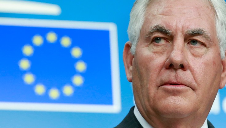 Tillerson zapewnia UE o wsparciu USA; rozbieżności nie brakuje