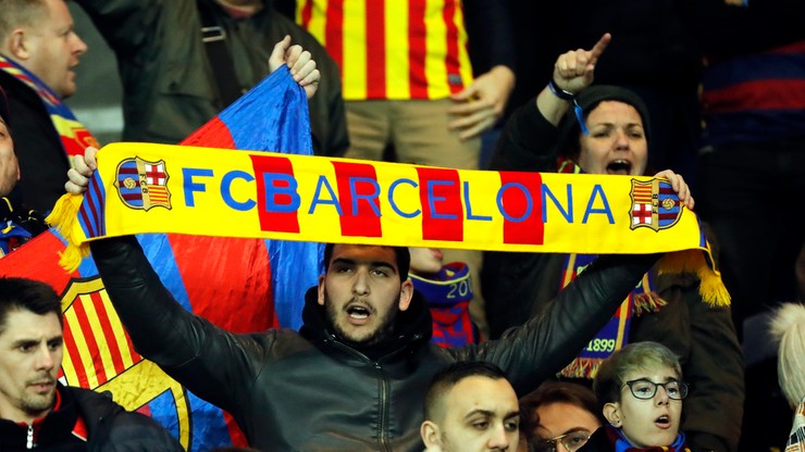 Fabregas przejdzie do Barcelony! Kłopoty Polaka?