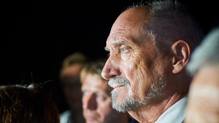 "Brzoza nie odegrała żadnej istotnej roli w dramacie, jakim była katastrofa smoleńska". Szef MON o ustaleniach podkomisji