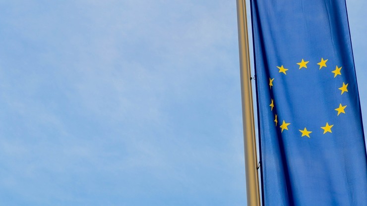 Ministrowie UE uzgodnili stanowisko ws. reformy systemu emisji CO2. Polska przeciwna