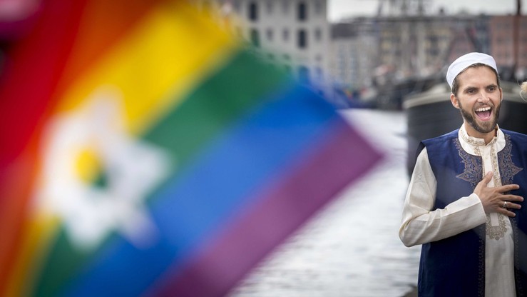 Parada gejów w Amsterdamie. Wśród uczestników Conchita Wurst i unijna komisarz