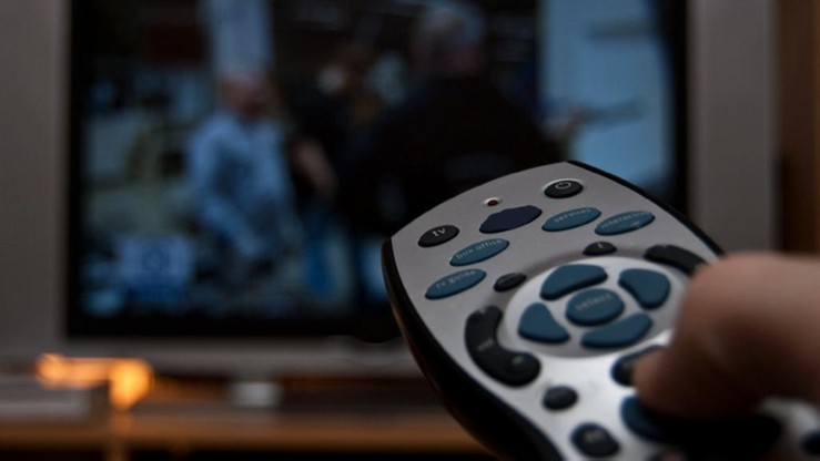 Brytyjska telewizja przestała nadawać, by ludzie ruszyli się z kanap