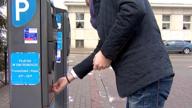 Warszawskie parkomaty łamią prawo. Jest wyrok sądu, ale numery rejestracyjne trzeba wpisywać nadal