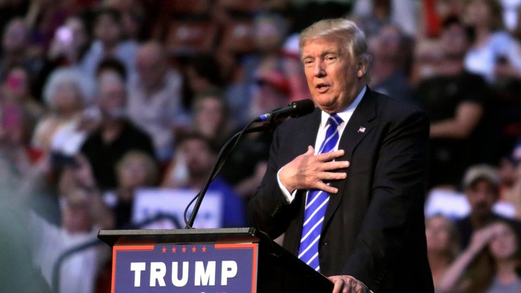 Trump i seks w trójkącie. Pikantne szczegóły z życia kandydata na prezydenta USA