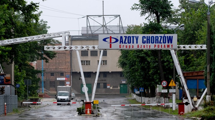 "Dlaczego służby nie ostrzegły mieszkańców?" RPO chce wyjaśnień w sprawie pożaru fosforu w Chorzowie