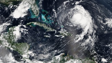 16-09-2017 06:10 Burza tropikalna Jose nad Atlantykiem przekształciła się w huragan