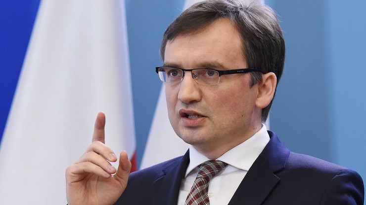 Internauci krytycznie o połączeniu stanowisk prokuratora generalnego i ministra sprawiedliwości