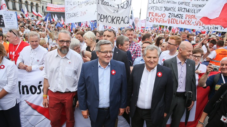 "Byliśmy drugim sortem, jesteśmy teraz rebelią". Marsz KOD w stolicy