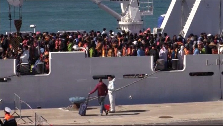 Nasila się napływ migrantów do Włoch. 1700 w ciągu doby