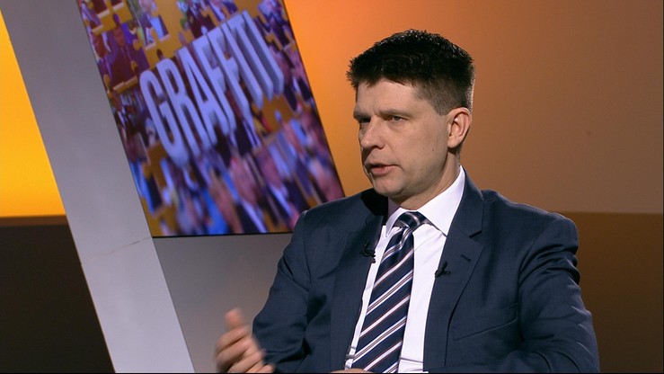 Petru: Wałęsa musi obronić się sam