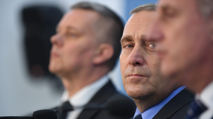 "Rząd Szydło będzie miał twarz Misiewicza". Opozycja krytykuje rok gabinetu PiS