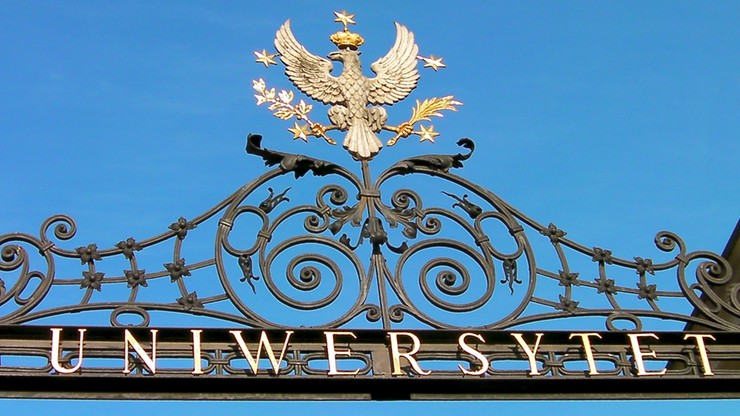 "Demontaż państwa prawa". Pracownicy naukowi UW chcą zwołania kongresu prawników