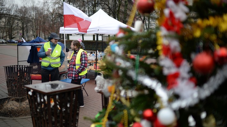 Manifestacja poparcia dla posłów opozycji