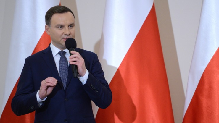Duda miał prawo latać na komercyjne wykłady na koszt państwa. Śledztwa nie będzie