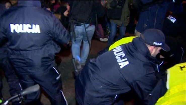 NSZZ Policjantów: funkcjonariusze działali na rozkaz i w granicach