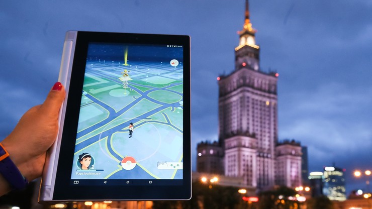 Blokują ekran i wyświetlają porno - fałszywe aplikacje Pokémon GO