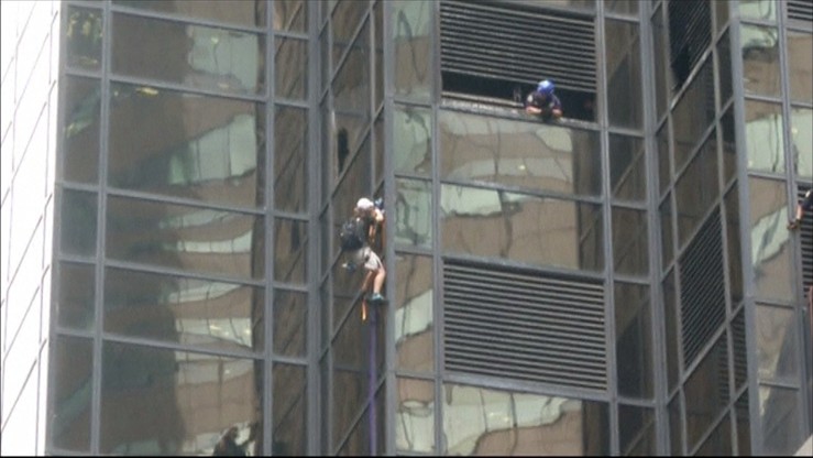 Chciał spotkać się z Donaldem Trumpem. Wspinał się po ścianie Trump Tower