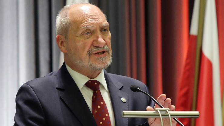 MON: Macierewicz weźmie udział w rozmowach z Trumpem