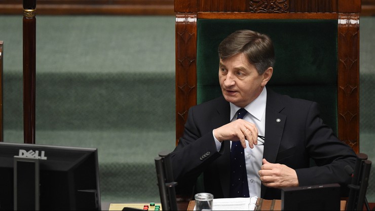 Komitet pro-life pisze list do Kuchcińskiego. Skarży się, że marszałek wstrzymuje rejestrację projektu ustawy