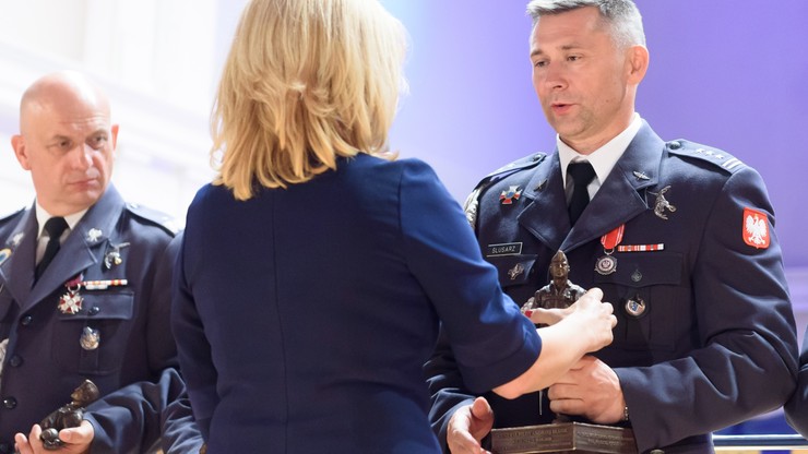 Lotnicy nagrodzeni "Błasikami". MON: to prywatna inicjatywa wdowy po generale
