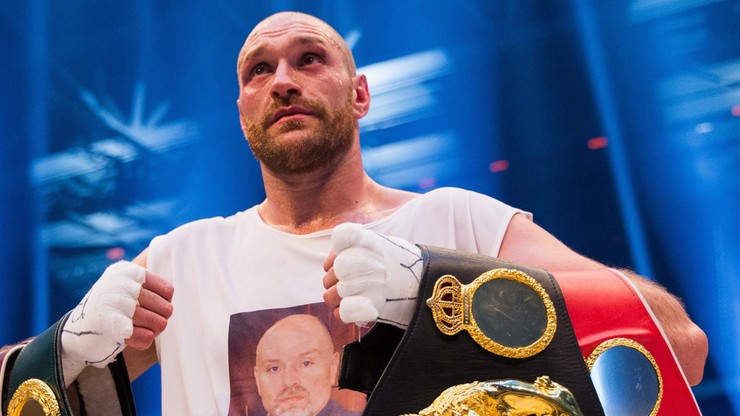 "Ha, ha, ha, ha. Myśleliście, że pozbędziecie się Króla Cyganów". Fury oszukiwał, że kończy karierę