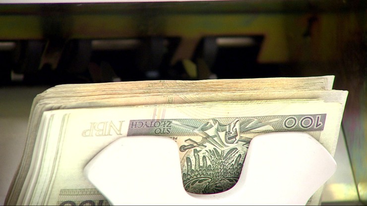 Złoty tracił dziś nieco na wartości