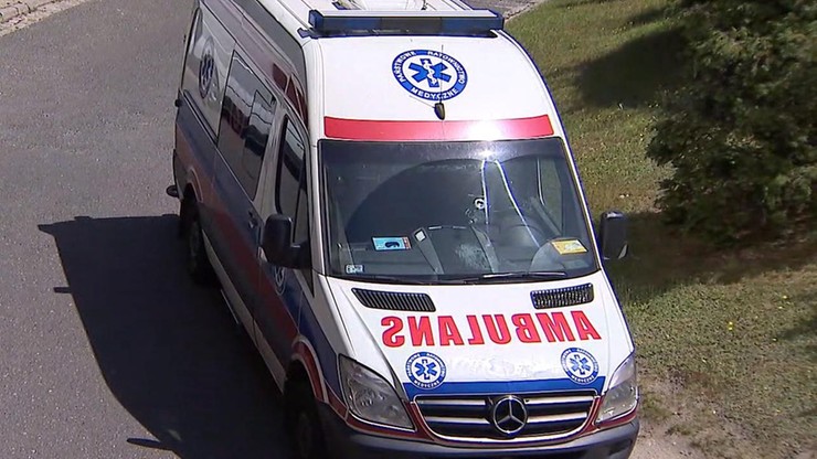 Dyspozytor zwlekał z wysłaniem karetki - został zawieszony w obowiązkach