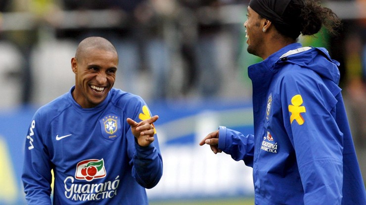 Roberto Carlos by się uśmiał. Rzut wolny wylądował... na aucie!