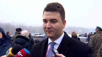 14-02-2017 16:59 "Minister Misiewicz". Kolejne nagranie z honorami dla rzecznika MON