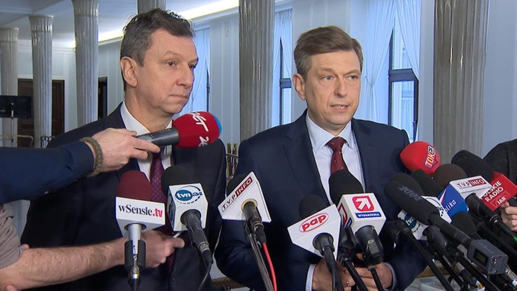 "Macierewicz broniąc Misiewicza straszy wolne media, to skandal". Platforma o szefie MON