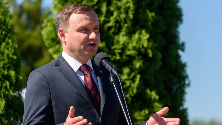 Prezydent Duda nominował nowych generałów w policji i BOR