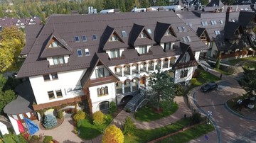23-10-2017 16:42 Hotel Belvedere przyjmuje gości, choć wg strażaków "nie powinien być użytkowany"