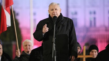 16-03-2017 20:01 Prezes PiS: Misiewiczowi na pewno w głowie zaszumiało