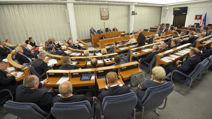 Rozpoczęło się posiedzenie senackiej komisji ws. ustawy o SN