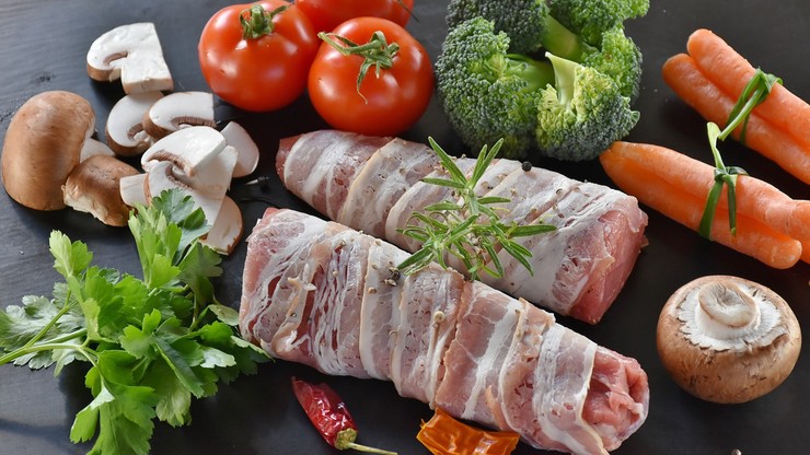 Warzywa, wieprzowina, mleko. Te produkty żywnościowe podrożeją w tym roku