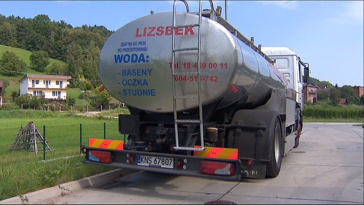Zanieczyszczona woda w małopolskiej wsi. Mieszkańcy pili ją przez tydzień