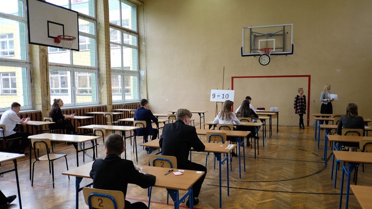 Rozpoczęły się egzaminy gimnazjalne