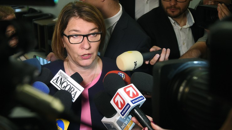 Mazurek: prezydent musi podpisać ustawę o KRS