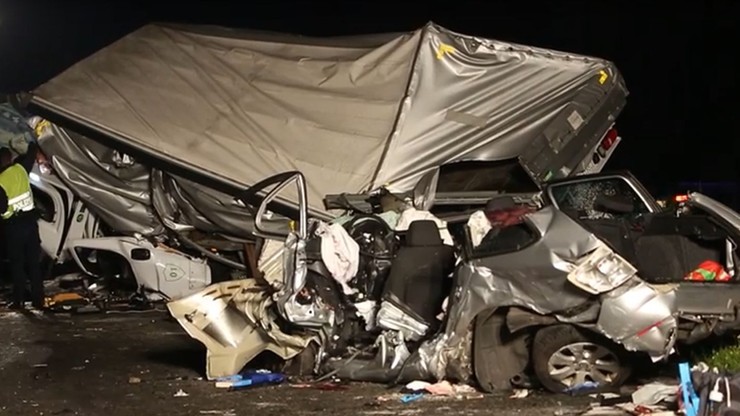 Polak zawrócił na zjeździe z niemieckiej autostrady. Trzy ofiary śmiertelne tragicznego wypadku