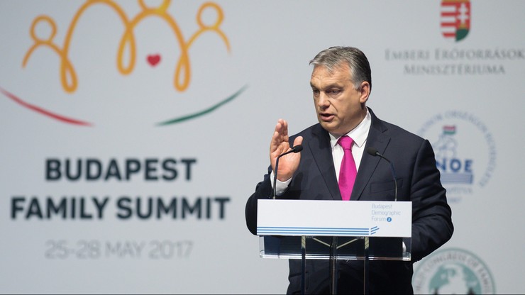Orban zapowiedział zwiększenie ulg rodzinnych. "Potrzebny przełom demograficzny"