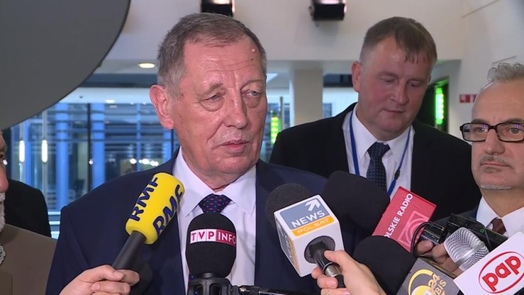 Szyszko chce wyjaśnień ws. zniżek na zabiegi chirurgii plastycznej dla pracowników instytucji podległej jego resortowi