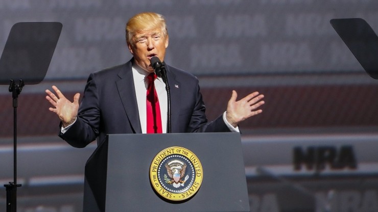 Trump do miłośników broni palnej: macie przyjaciela w Białym Domu