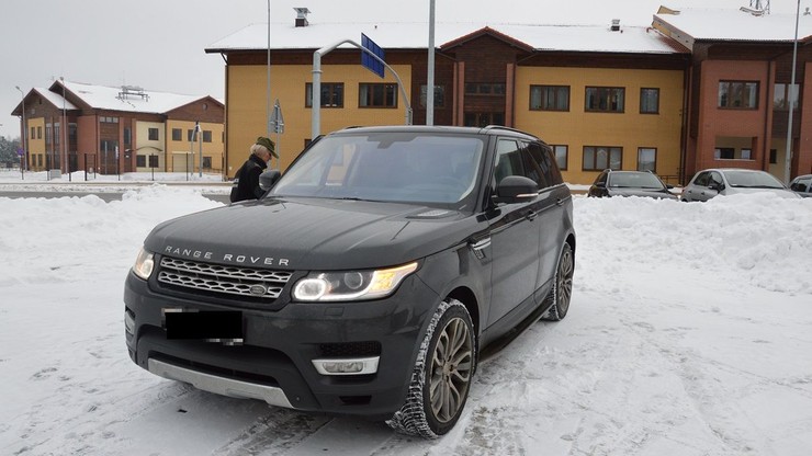 Złodzieje zmienili kierunek. Polska Straż Graniczna odzyskała luksusowe auto ukradzione w Rosji