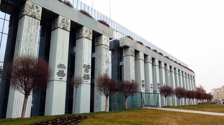 Sąd Najwyższy opublikował informacje z kart płatniczych
